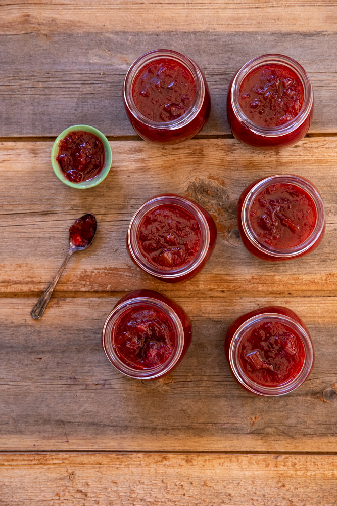 How to make rhubarb jam with just three ingredients