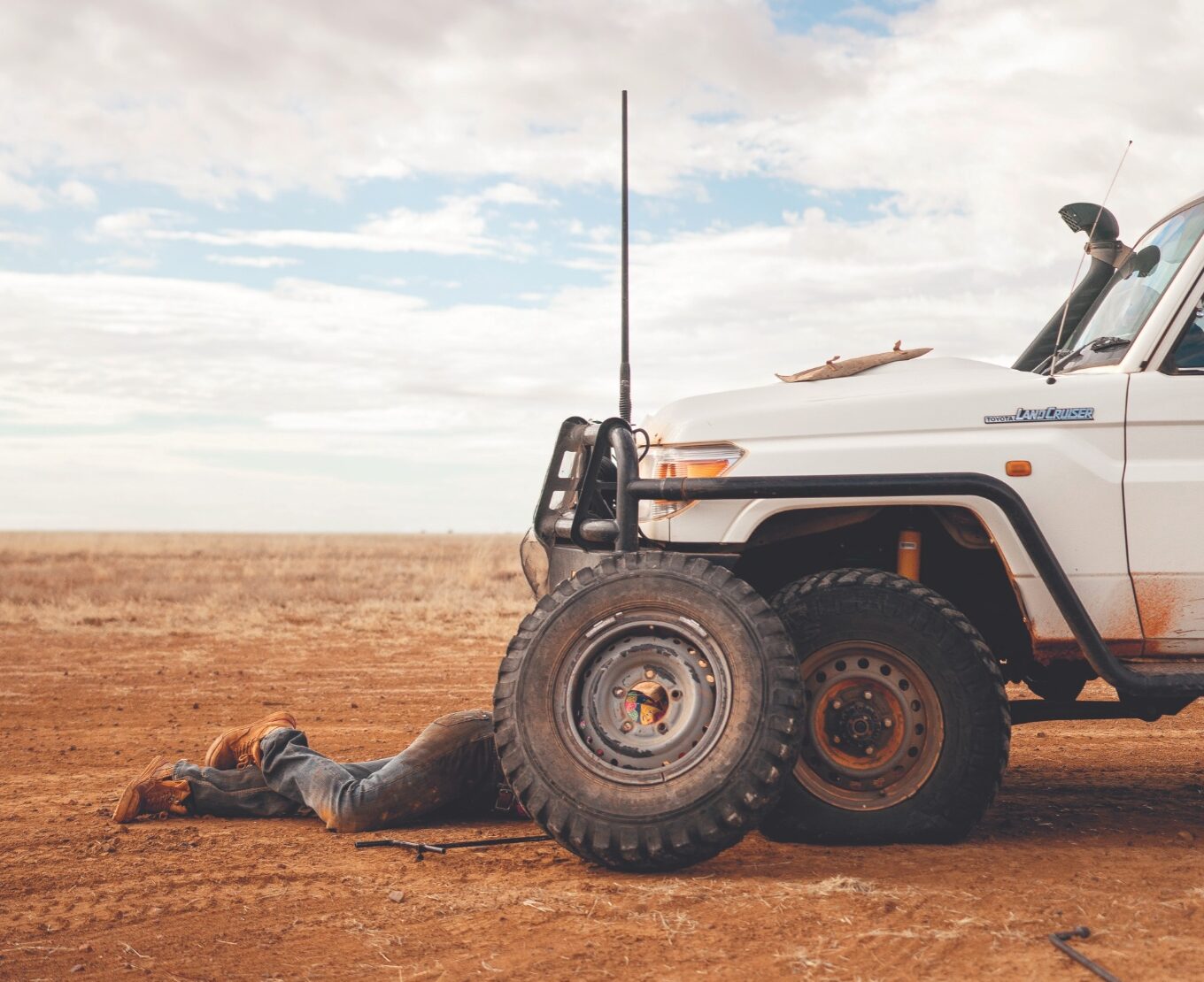 Chloe Ferris is a mustering contractor who captures the beauty of the bush on her camera